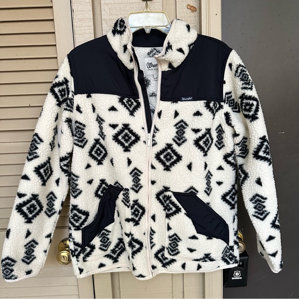 Wrangler Full Zip Jacket Size Medium